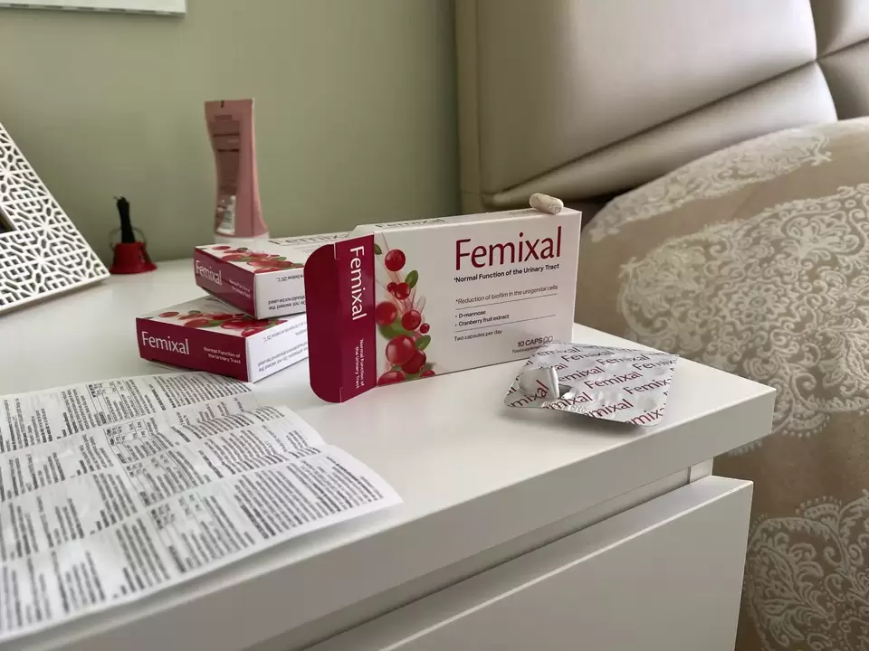 Women's capsules for urine incontinence